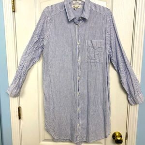 Women’s “boyfriend” type,  button up, long sleeve shirt.